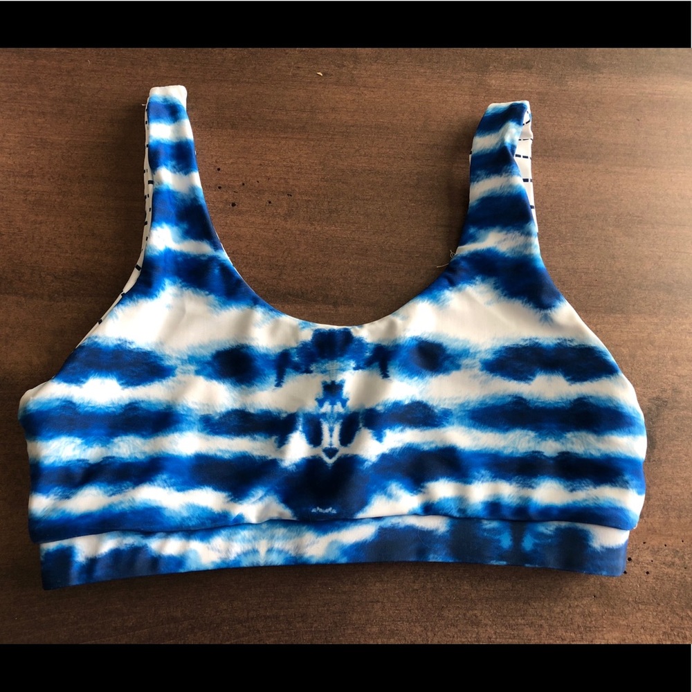 Reversible swimsuit